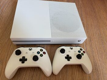 Xbox one s + two controllers