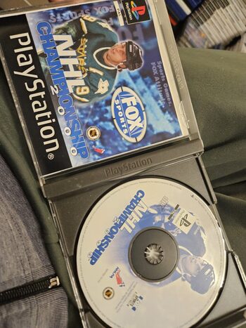 Get NHL Championship 2000 PlayStation