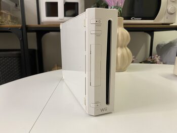 Nintendo Wii, White
