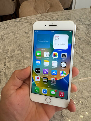 Apple iPhone 8 Plus 64GB Silver