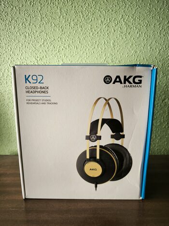  AKG K92 Auriculares de Monitoreo Profesionales (Como Nuevos)