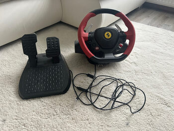 Thrustmaster Ferrari spider 458