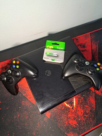 Xbox 360 E, Black, 229GB ir 5 žaidimai