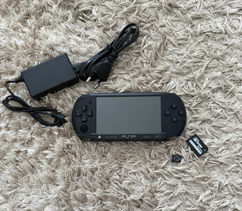 PSP E1000+67 zaidimai+ Minecraft