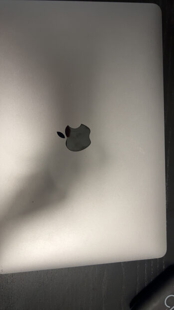 Apple MacBook 2020 M1 