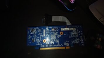 Gigabyte GeForce 210 1 GB 520 Mhz PCIe x16 GPU