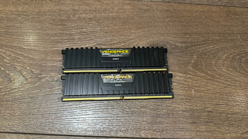 Vengeance 16gb (2x8gb) ddr4 2400mhz ram