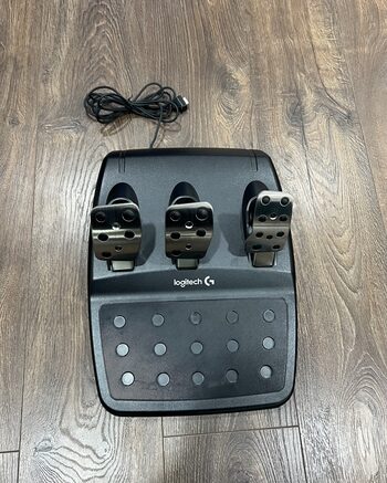Logitech g29/PS3,ps4,ps5,pc for sale