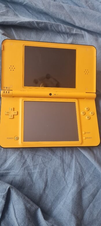 Nintendo Dsi XL (geltonas) 