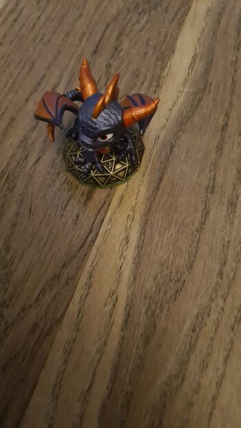 Skylanders spyro iš pirmojo žaidimo