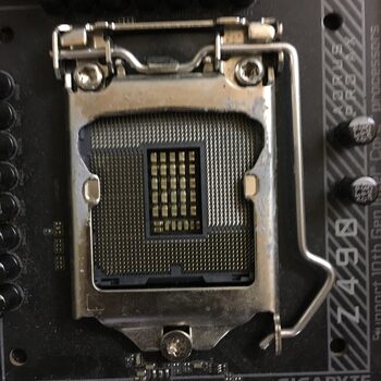 Gigabyte Z490 AORUS PRO AX Intel Z490 ATX DDR4 LGA1200 3 x PCI-E x16 Slots Motherboard