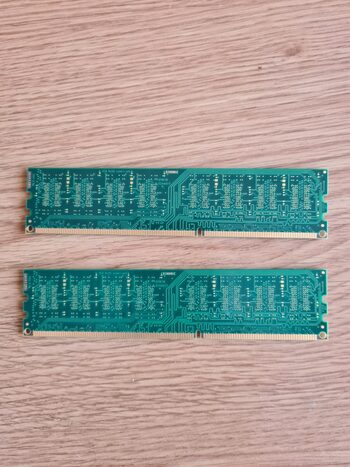 Crucial 8 GB (2 x 4 GB) DDR3-1600 Green PC RAM