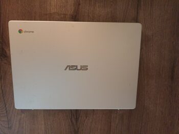 Asus Chromebook C423 Intel Celeron N3350 Intel HD Graphics 500 / 4GB DDR3 / 64GB / 38 Wh / 802.11 ac / Silver