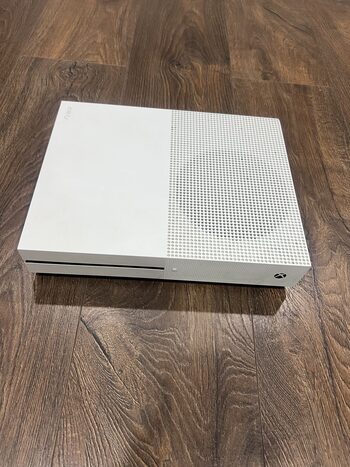 Xbox one s Baltas korpusas