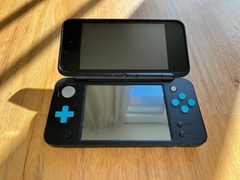 NEW Nintendo 2DS XL Black/Turquoise