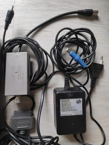 consola Super Nintendo SNES Pal + 2 mandos + cables + juego