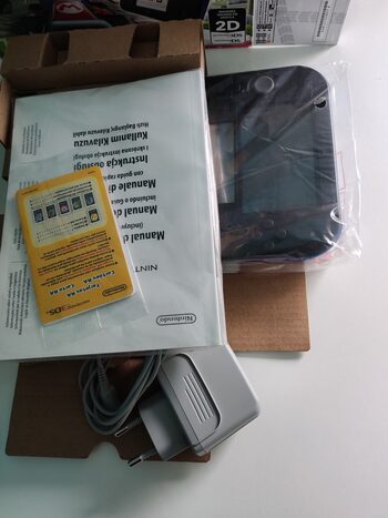 Nintendo 2DS, Black & Blue + MARIO KART 7