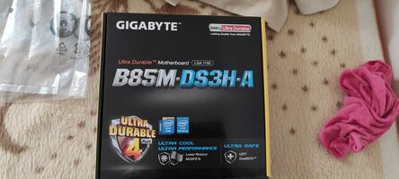 Caja Gigabyte B50M-DS3H-A con drivers