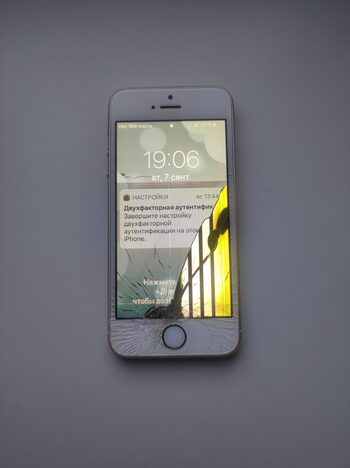 Apple iPhone 5s 16GB Gold