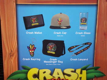 Buy CRASH BANDICOOT LIMITED EDITION CRASH CRATE Lote Merchandising Merchandise Pack