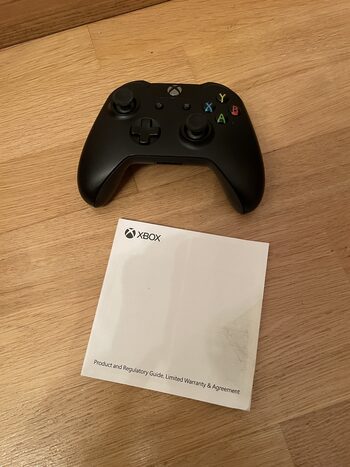 Xbox one pultelis Juodas