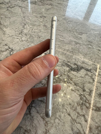 Redeem Apple iPhone 7 128GB Silver