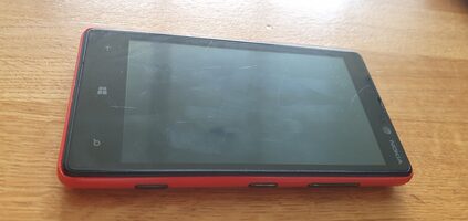 Nokia Lumia 820 Red