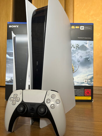 PlayStation 5 konsolė su pulteliu
