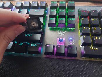 Redeem Nauja rgb mechaninė žaidimų klaviatūra