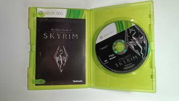 Xbox 360 S 250GB + Halo Reach + Fable III + Oblivion + Skyrim
