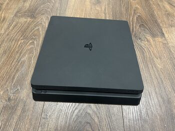 PlayStation 4 Slim, Black, 1TB/2 žaidimai/ Kaip nauja