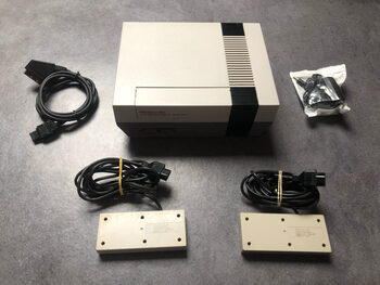 Nintendo NES FRA console, manettes et cables très bon état