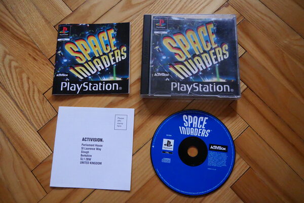 Space Invaders PlayStation
