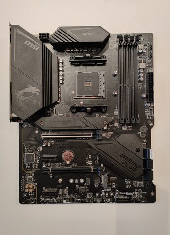 MSI MPG B550 GAMING PLUS AMD B550 ATX DDR4 AM4 2 x PCI-E x16 Slots Motherboard