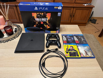 Playstation 4 Slim 1TB CUH-2216B + 4 žaidimai