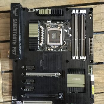 Asus Sabertooth P67 Intel P67 ATX DDR3 LGA1155 2 x PCI-E x16 Slots Motherboard