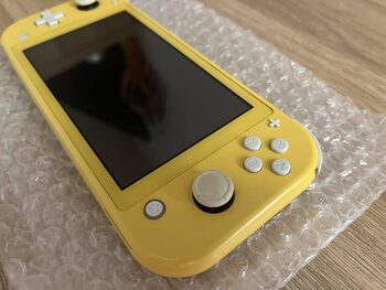 Nintendo Switch Lite, Yellow, 256GB su dėklu bei žaidimu