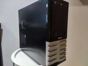 Gigabyte GZ-X8BPDX-400 ATX Mid Tower Black / Silver PC Case
