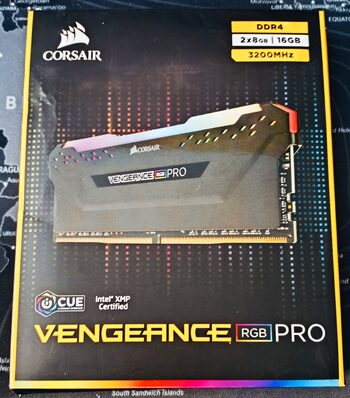 Corsair Vengeance RGB Pro 32 GB (4 x 8 GB) DDR4-3200 Black PC RAM