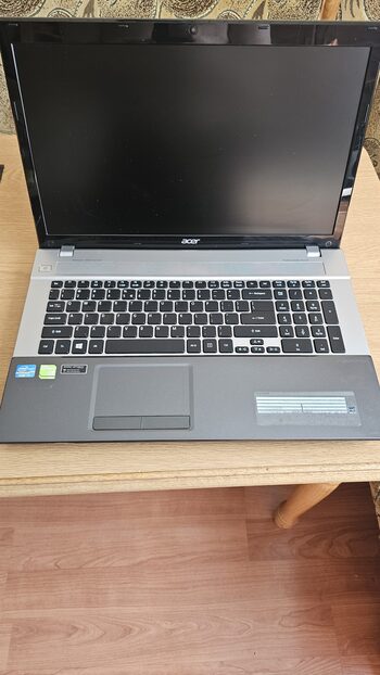 Acer aspire V3-771G